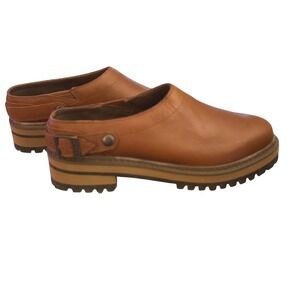 LL Bean Women's Tan Leather Buckle Clogs Slip On Platform Lug Sole Shoes 8.5